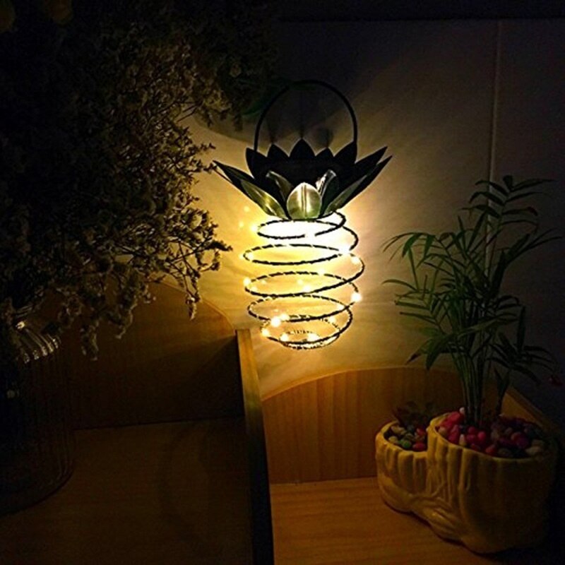 Lampes solaires suspendues en forme d'ananas