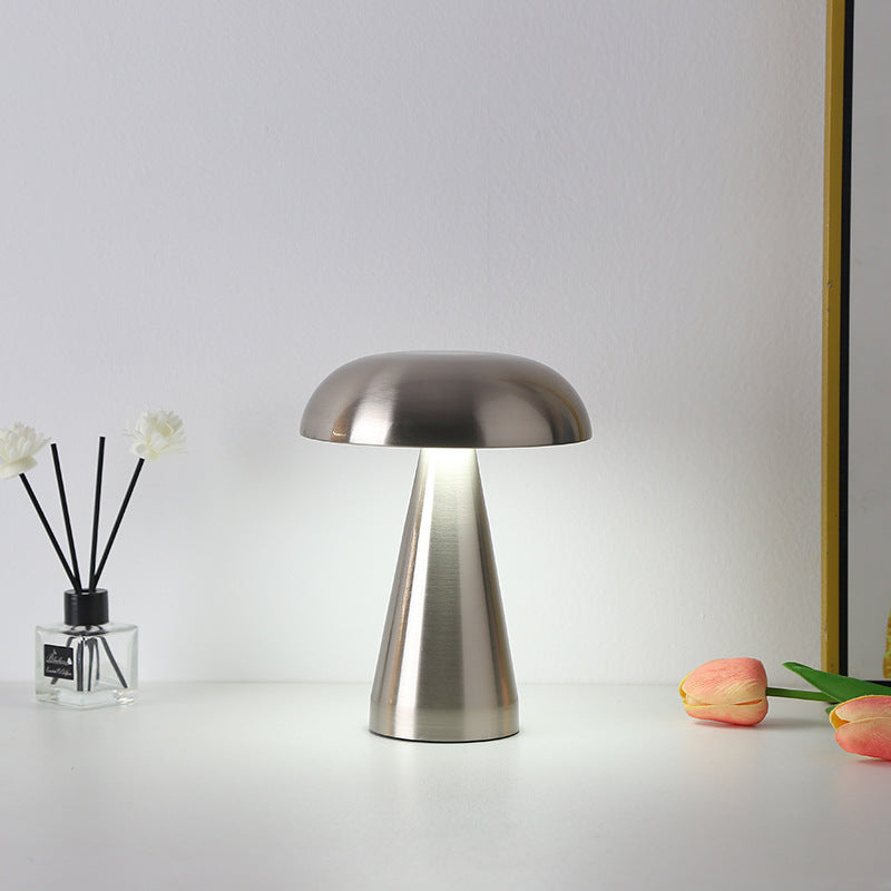 Metal Mushroom Lamp